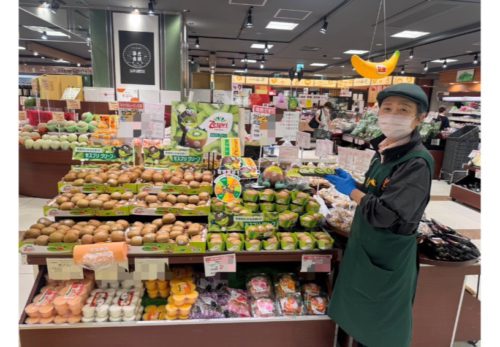 🥝【本日スタート！ゼスプリ グリーンキウイ試食】🥝 6/16（月）〜 全店で実施中！